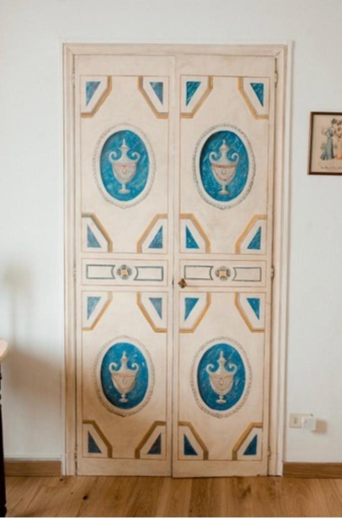 Artistic Apartment *