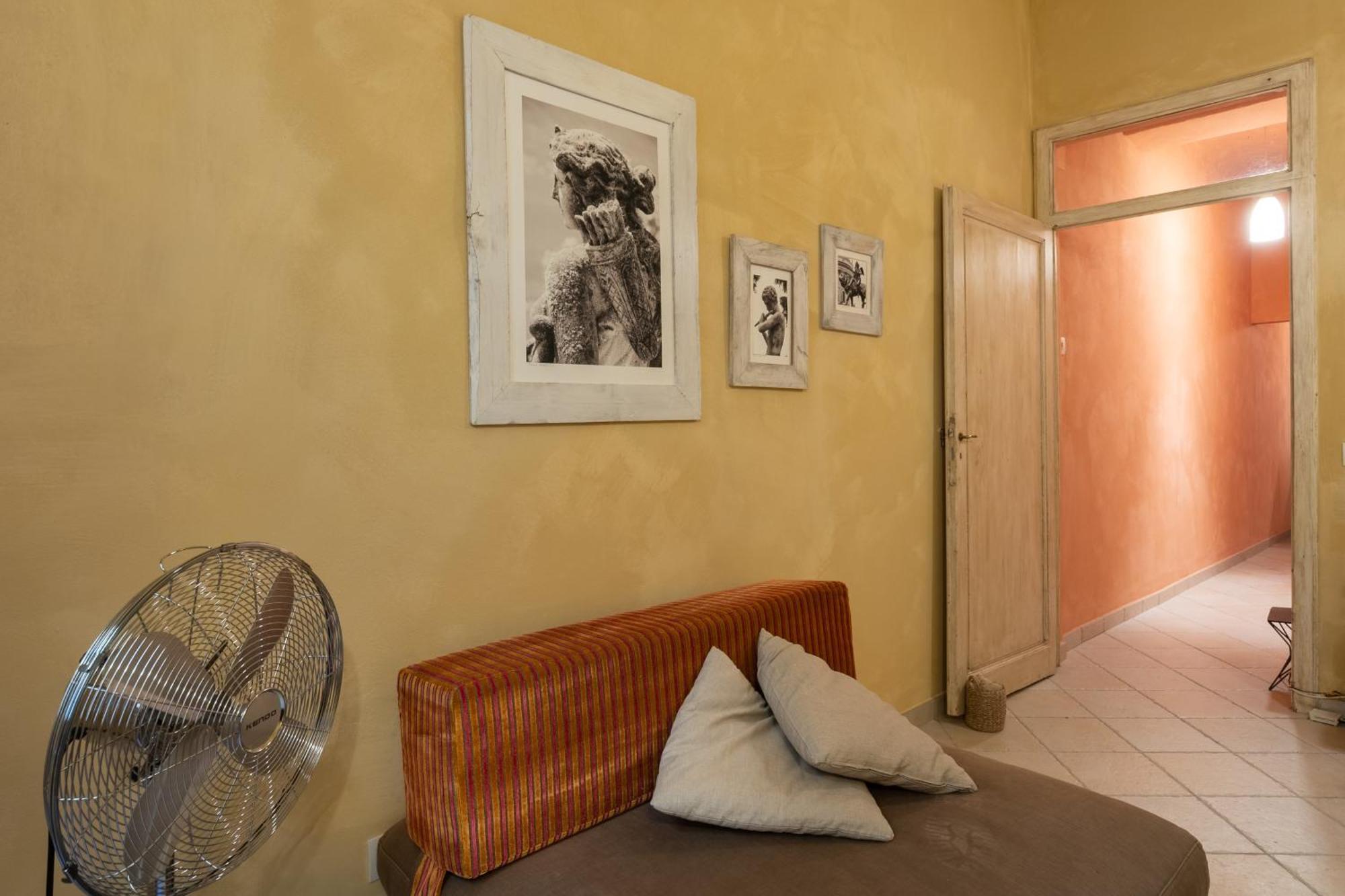 Apartment Cozy Hideaway In The Center