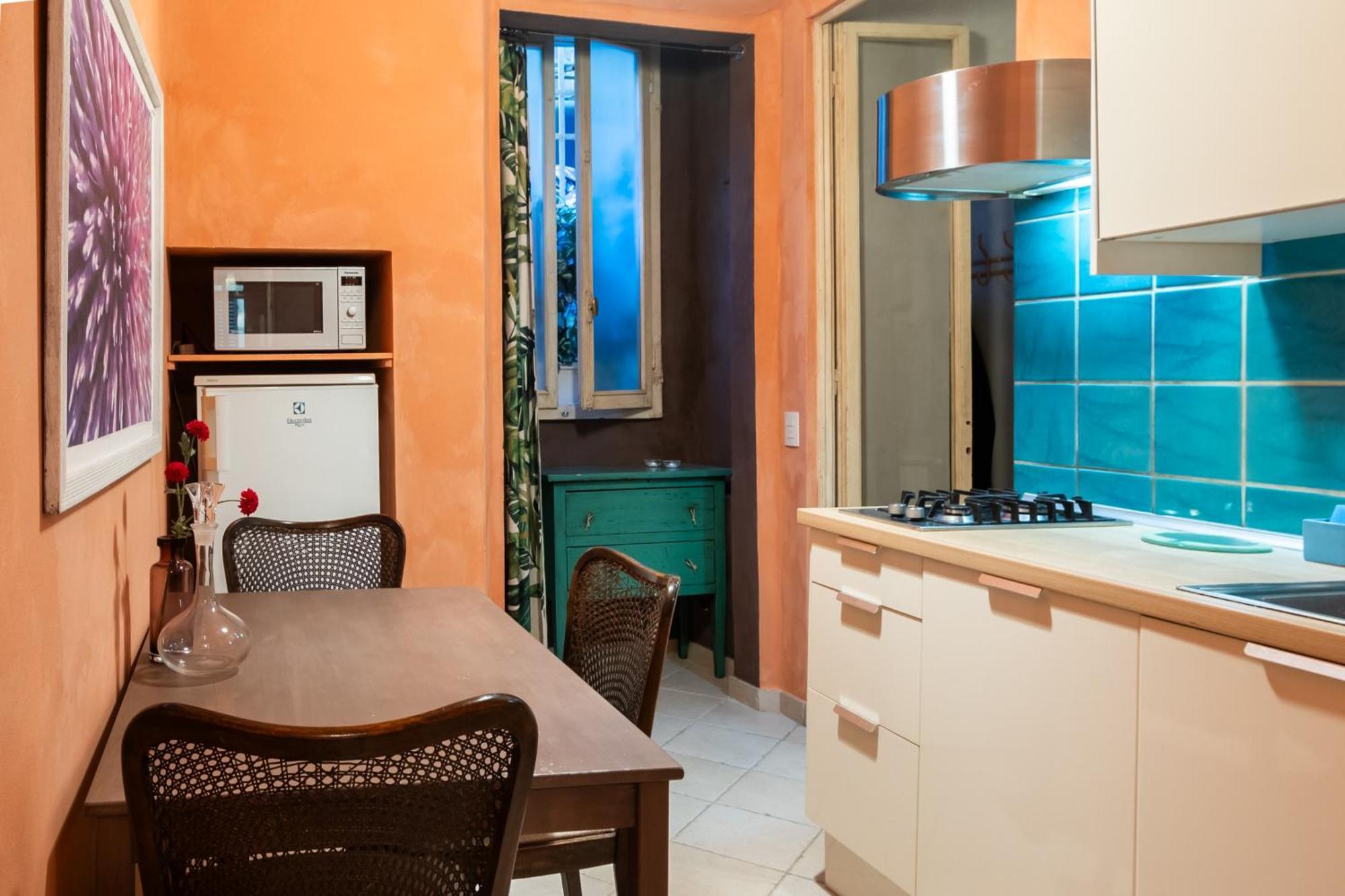 Apartment Cozy Hideaway In The Center *