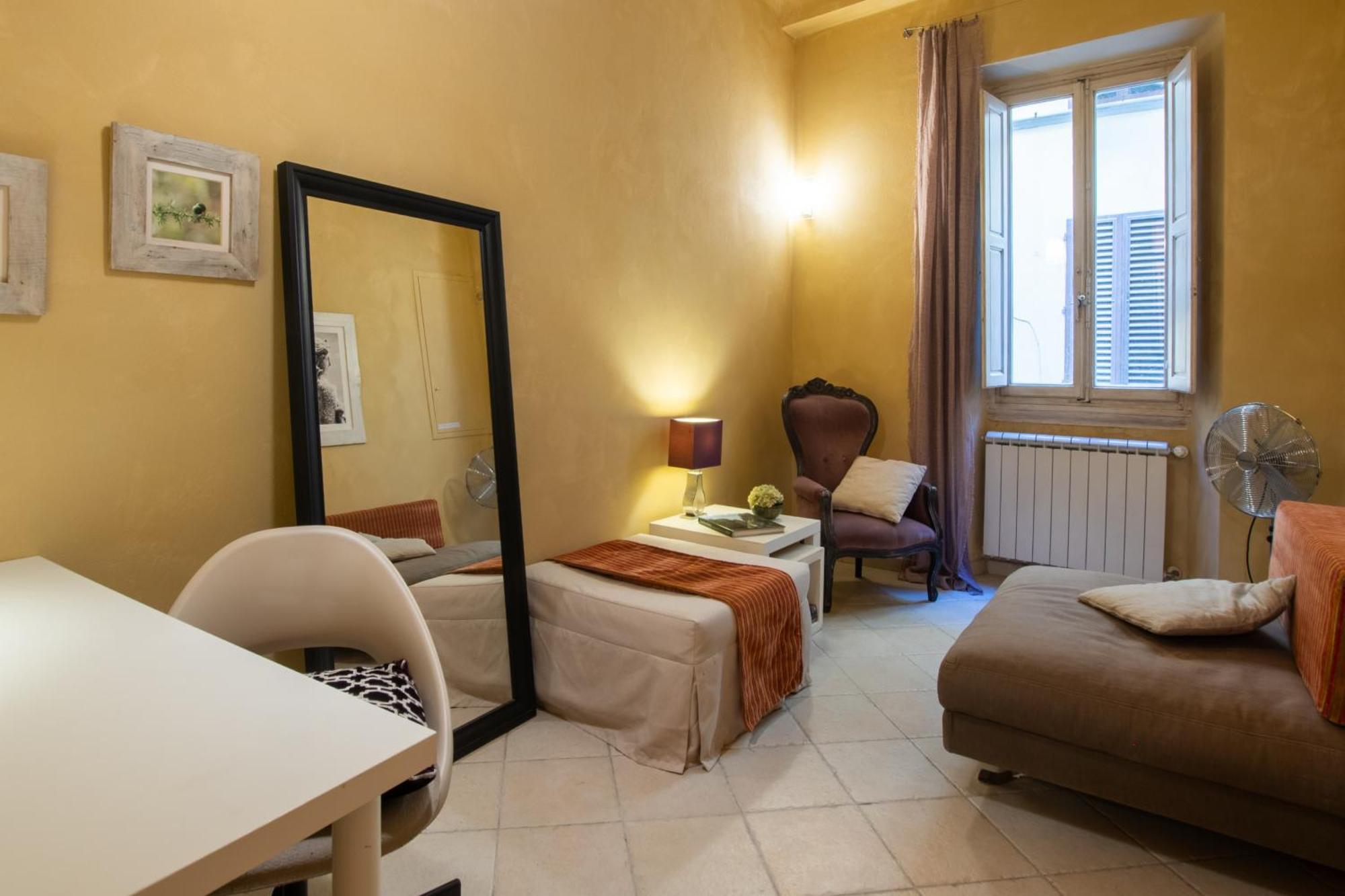 Cozy Hideaway In The Center Apartment Florence