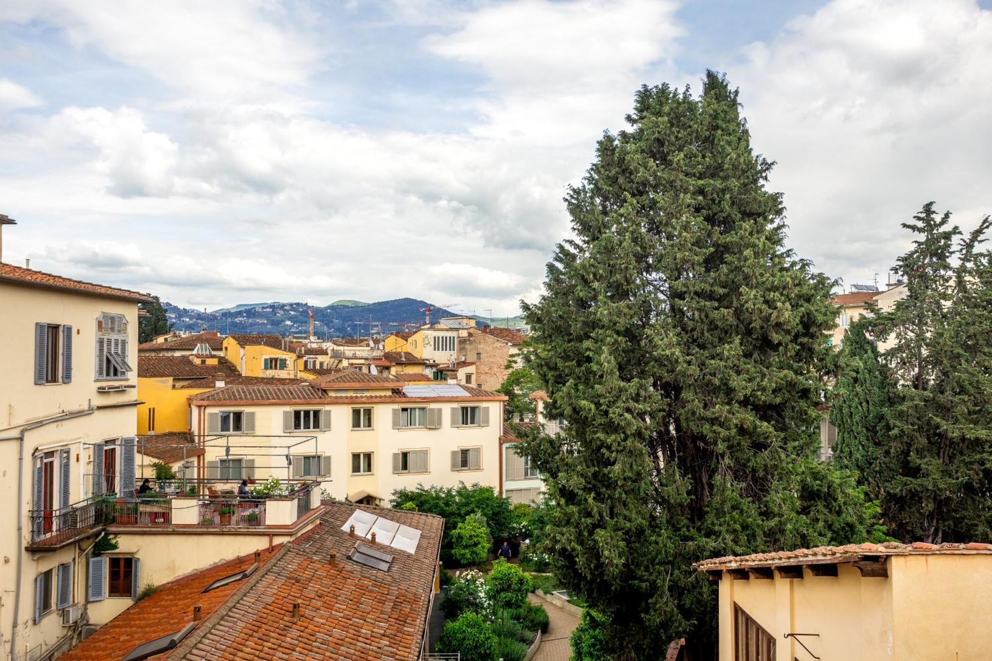 Paola * Florence