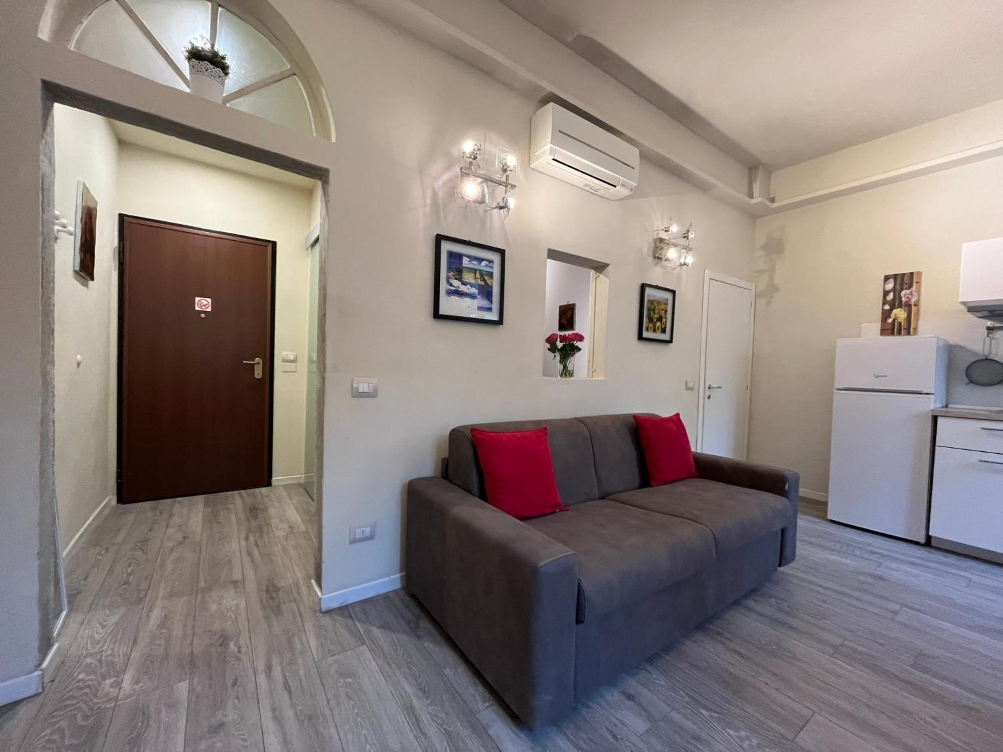 Vasari - Near Smn Station Florence