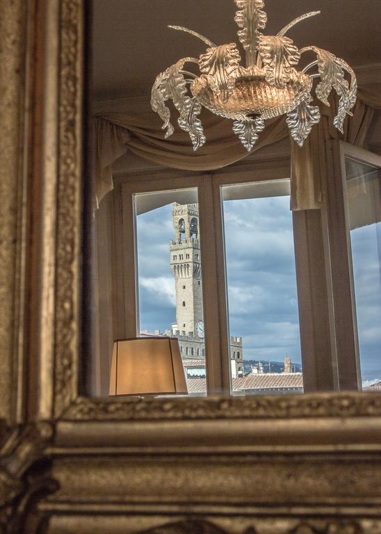 Ponte Vecchio Terrace Apartment Florence