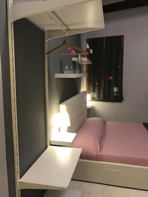 Dante & Beatrice Suites Apartment
