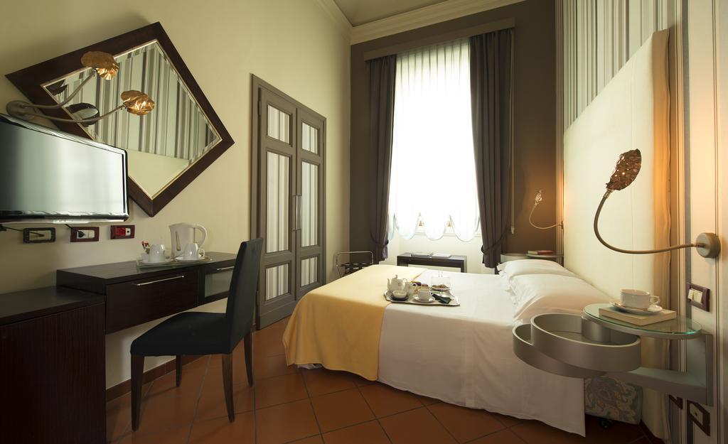 Hotel De La Pace, Sure Collection By Western Florence
