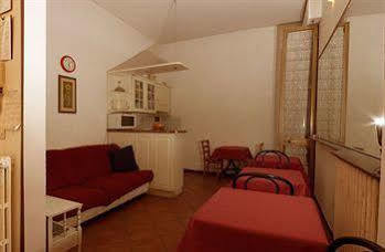 Bed & Bed Peterson Couette-café
