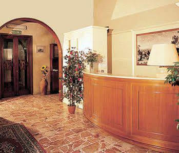 St. Hotel 2*