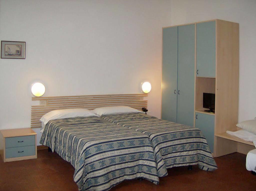 St. Hotel 2*