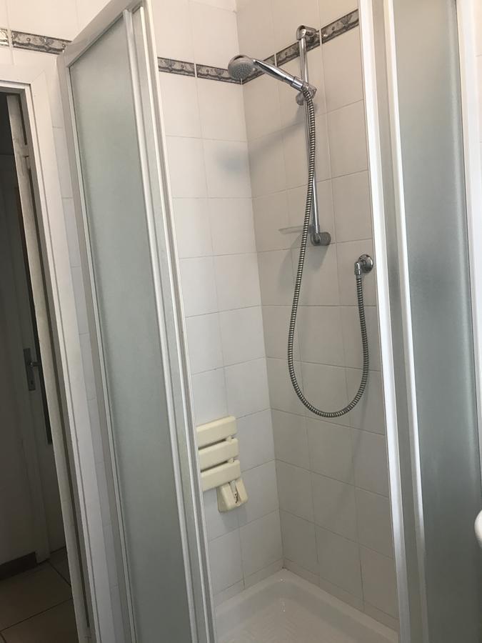 Alex Hostel
