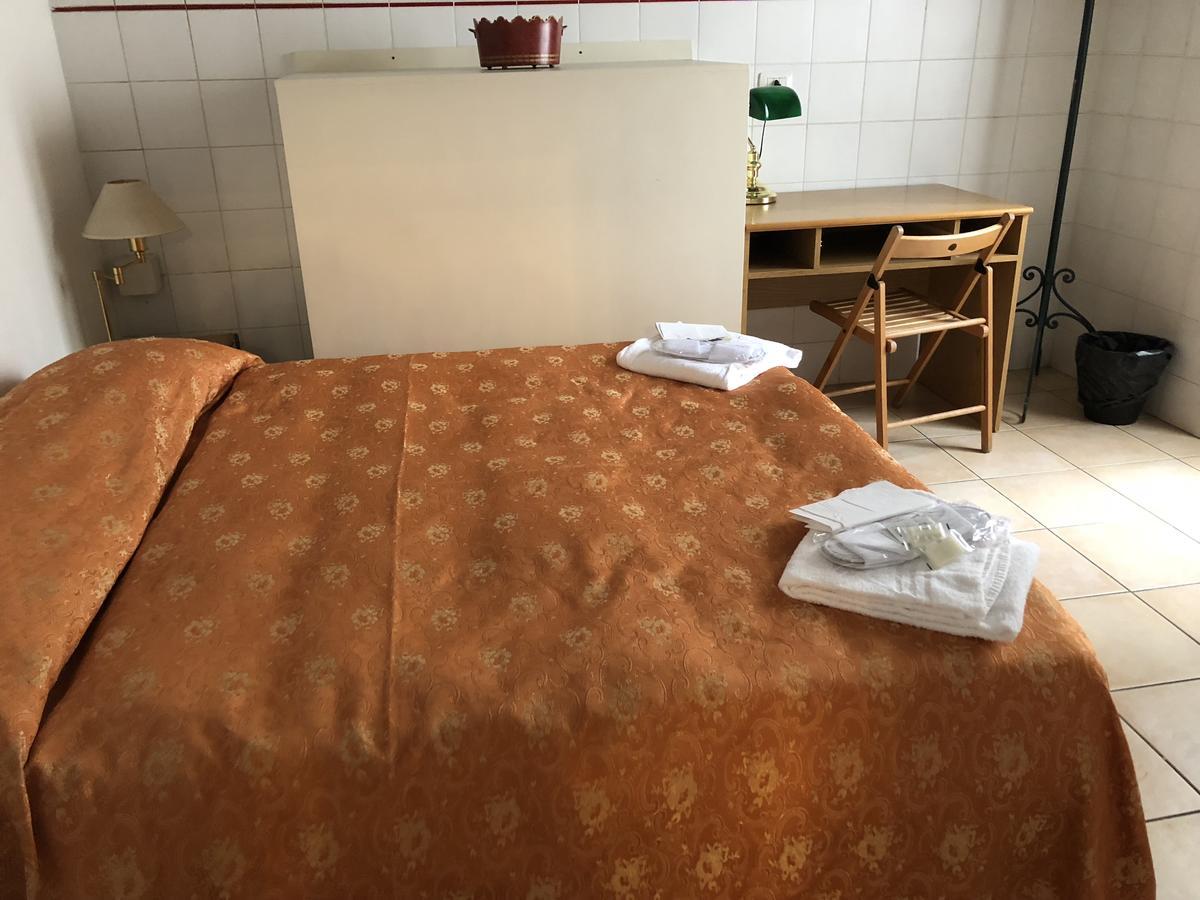 Alex Hostel