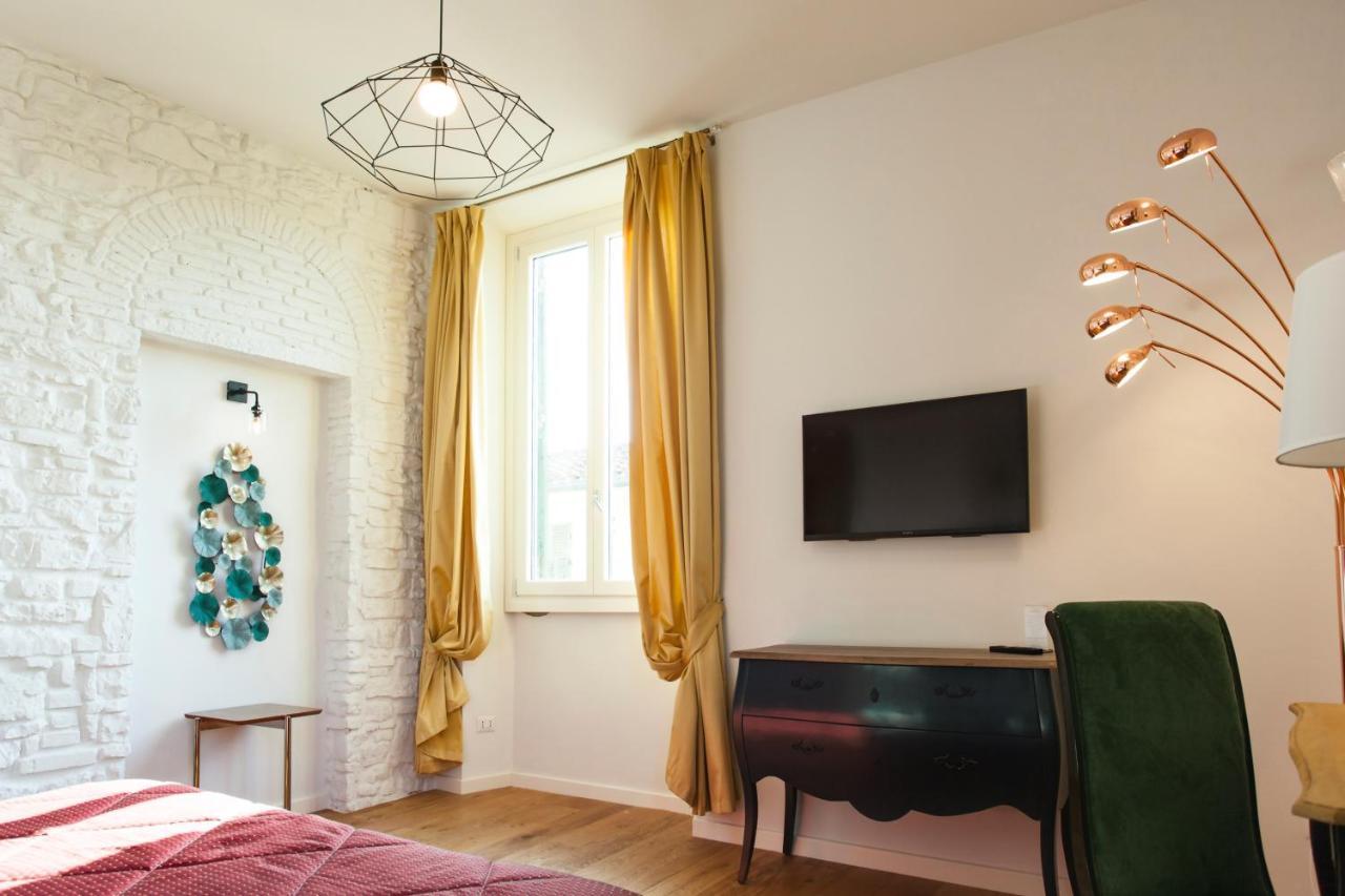 Hotel St. 2*