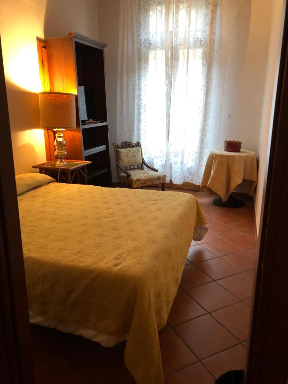 Hostel Alex *