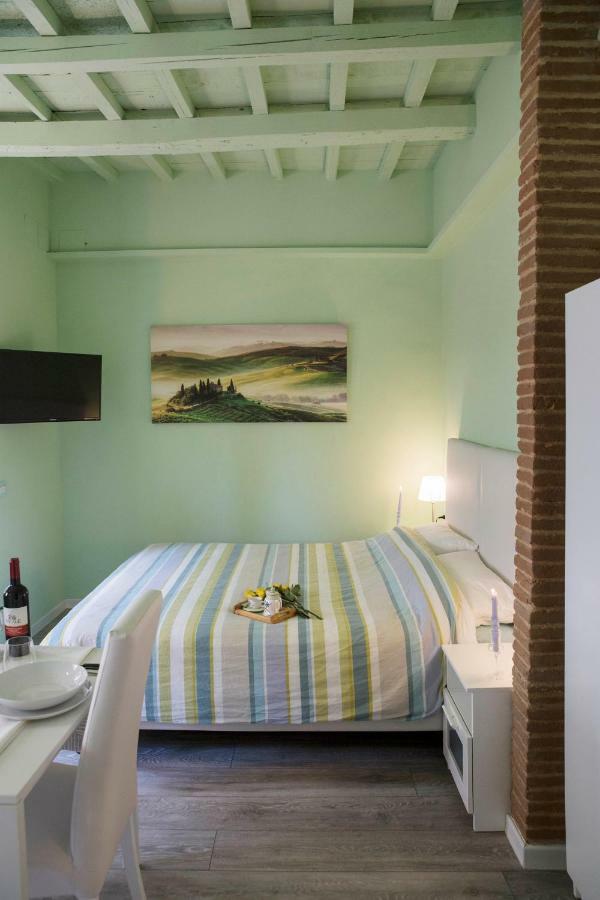 Vasari - Near Smn Station *