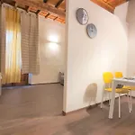 Elegant Yellow Apartment In San Gallo Firenze