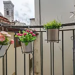 Guesthost - Duomo View Anna\'S Apartment