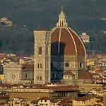Santa Croce. Quiet, Large And Luminous Loft