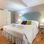Uffizi Romantic Flat By Mmega