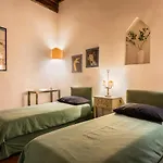 Pitti Studio By Mmega