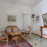 Buonarroti Apartment In Florence-Hosted By Sweetstay