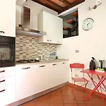 Tornabuoni Apartment- Hosted By Sweetstay