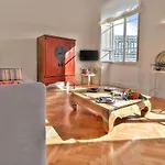 DUOMO apartment unique view!-hosted by Sweetstay