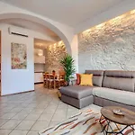 Suite Liberta Charming Flat At The Center Gates