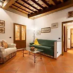 Banchi Apartment