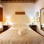 Banchi Apartment