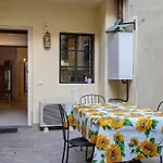 Il Tulipano Apartment With Patio