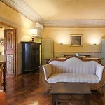 Apartments Florence- Borgo Pinti With Frescoes