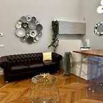 Elegance In The Center Of Florence: Palazzo Villa