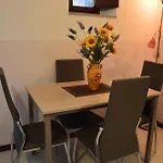 Magnolia - Large And Comfortable Studio Flat