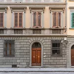 Pergola - 1 Bdr Flat With Inner Courtyard