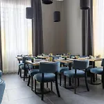 Flom Boutique Hotel