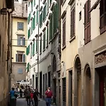 Apartments Florence Dante Aligheri