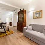 Uffizi 3 Bedrooms By Mmega