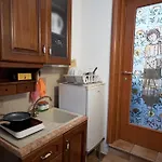 Mini Casa Con Terrazzo In Centro