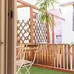 Cozy House In Pepi Street