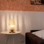 Cozy House In Pepi Street