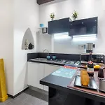Gauguin Modern House