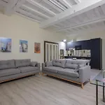 Beautiful Flat In Oltrarno