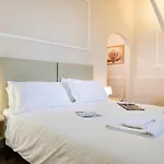 El Roy Garden Rooms