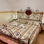 Pitti Palace - Original Florentine Accommodation
