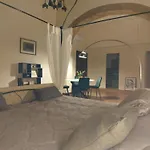 Lo Studio Nel Borgo La Suite Centro Storico