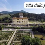 New Florence , Garden And Parking