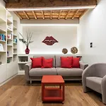 Oltrarno Deluxe, Florence