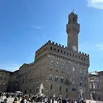 Lucy Florence Charming Modern Apartment Near Piazza Della Liberta