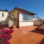 Jacopo\'S Green Apartment