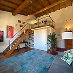 Charming Portion Of Property In Oltrarno Area