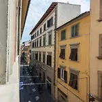750 Eur - Unique Design 4 Bed Apartment